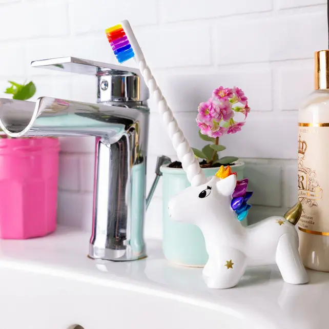 porte-brosse-a-dents-et-brosse-a-dent-unicornsmile (3).webp