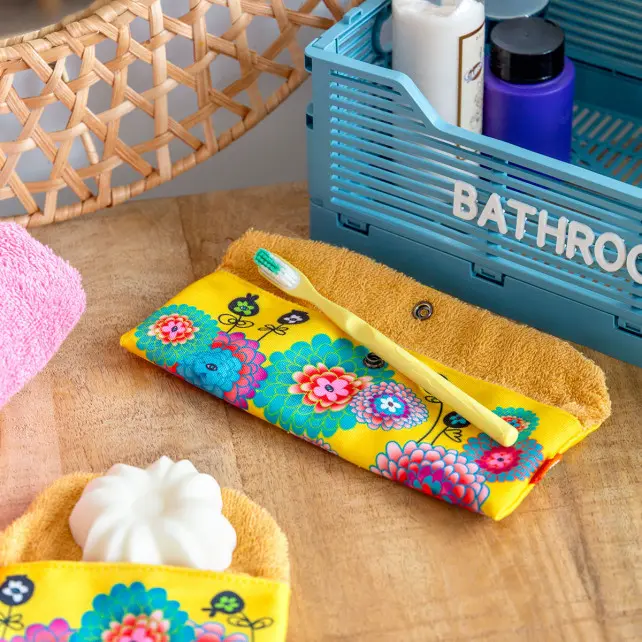 pochette-a-brosse-a-dents (1).webp