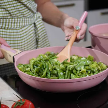 poele-24-cm-a-poignee-amovible (7).webp