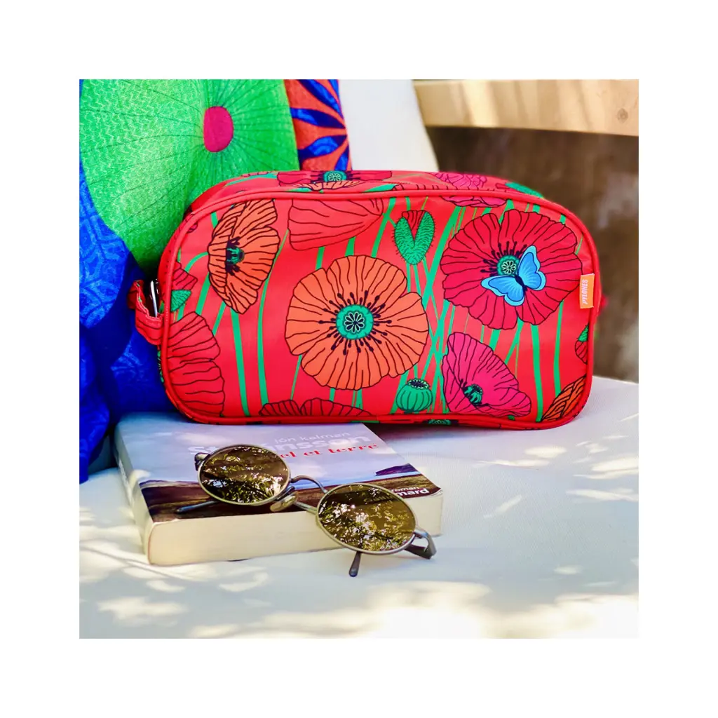 cadeau-design-trousse-de-toilette-tidy (2).webp