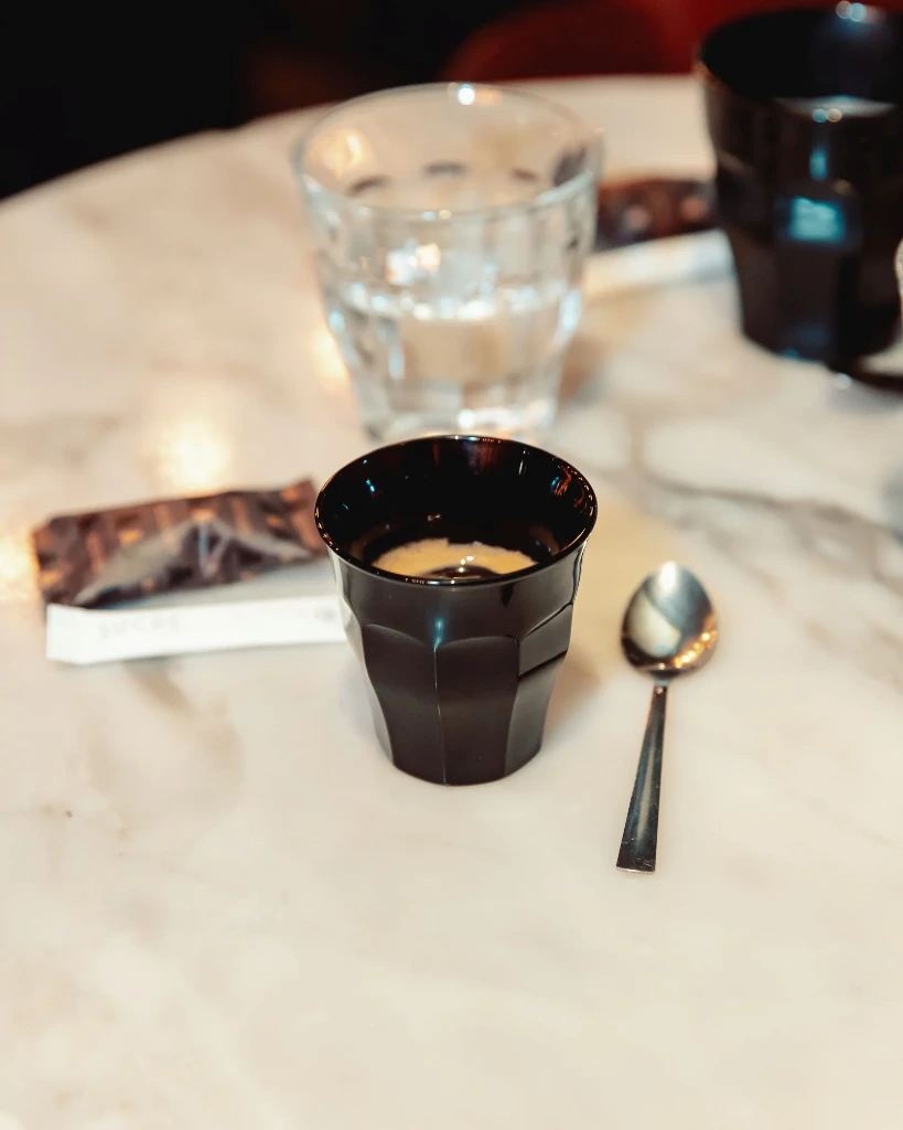 duralex-picardie-noir-9cl-cafe-bar-restaurant-hotel-6.webp