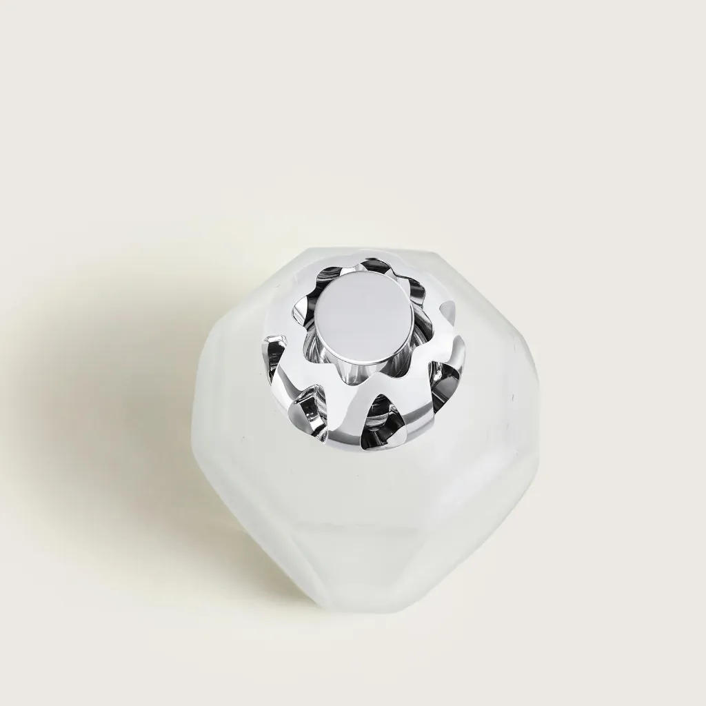 6652f250607ba3b5b561b245b6827dc9e5cb6523_004902_MAGICAL_LAMPE_GIVREE_2500x3100_P_4.webp